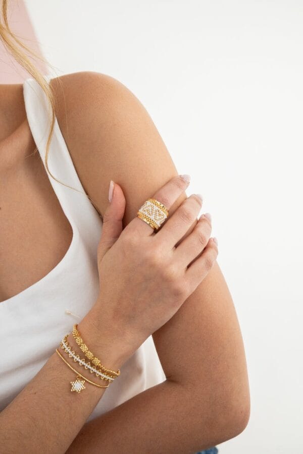 Anillo Blanco Corazones